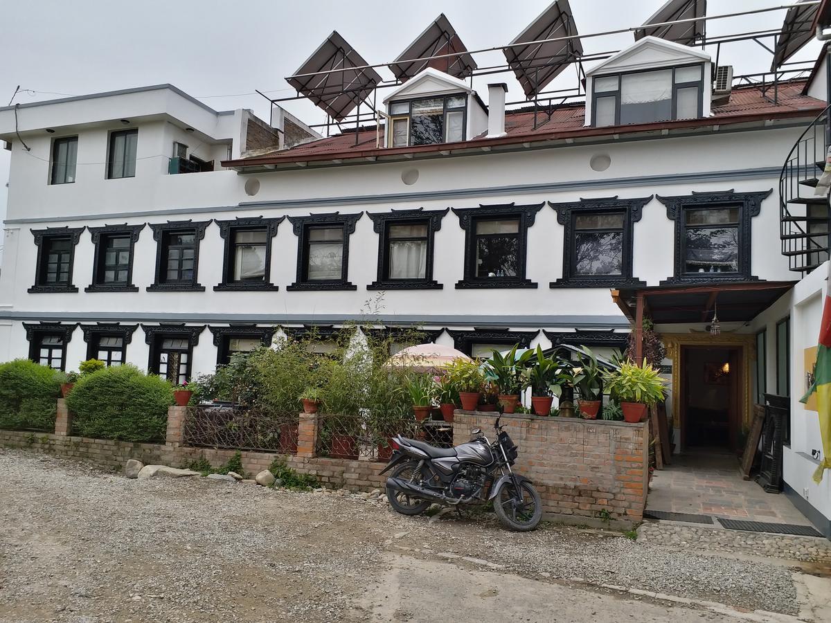 Hotel Heranya Катманду Екстериор снимка