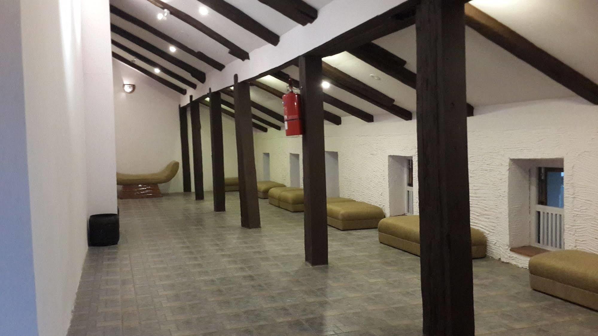 Hotel Heranya Катманду Екстериор снимка