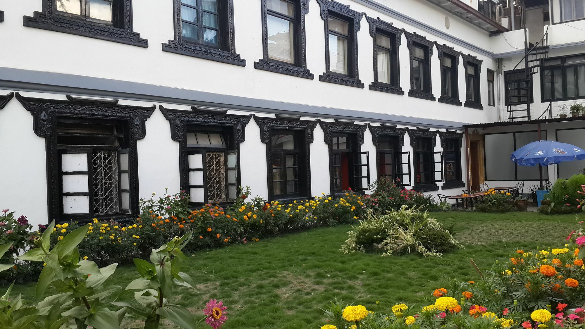 Hotel Heranya Катманду Екстериор снимка